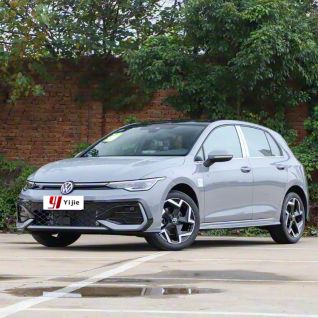 2026 Volkswagen Golf 300TSI R-Line